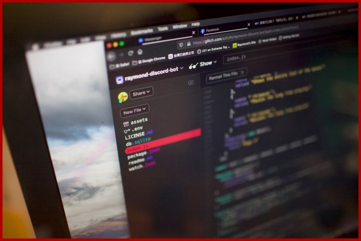 گام دوم: استایل‌دهی CSS و واکنش‌گرایی