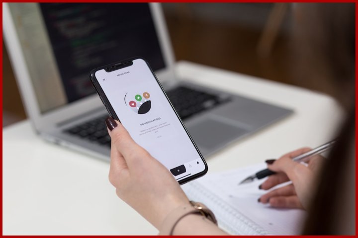 دلیل ۱: تداخل و خطاهای جاوا اسکریپت (JS Errors)